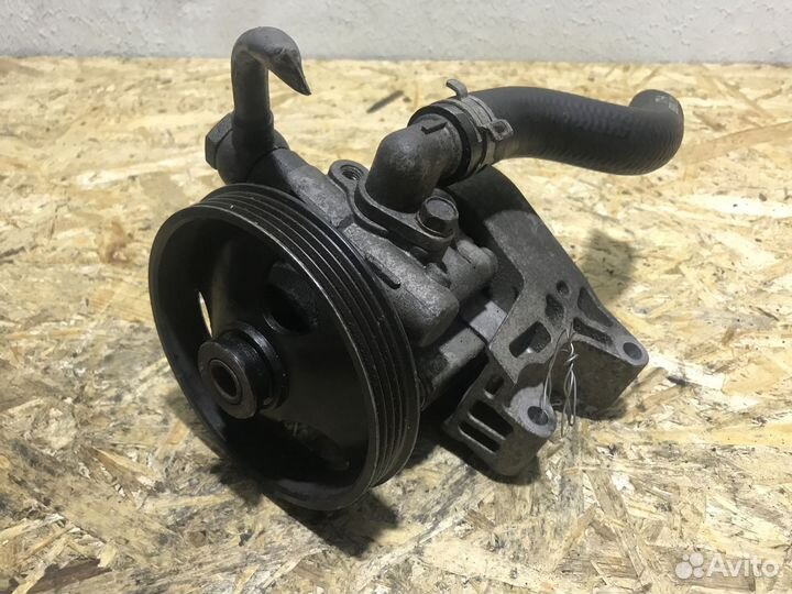 Насос гур Opel Insignia 1.8B a18xer a16xer 1.6