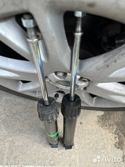 Задние стойки тойота камри 70 toyota camry (XV 70)