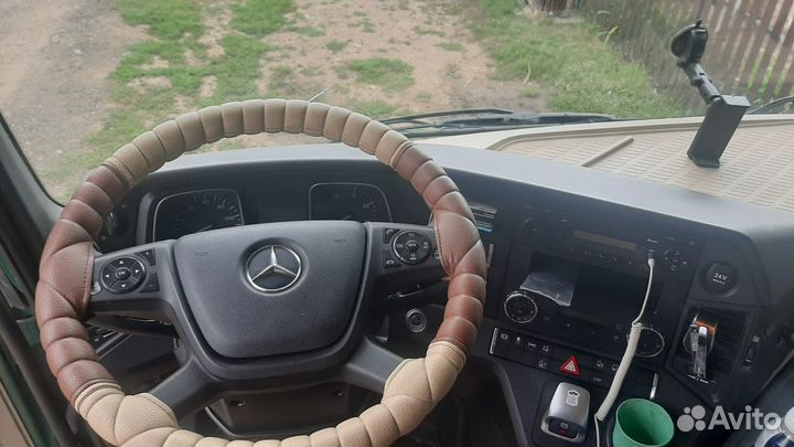 Mercedes-Benz Actros 1845LS с полуприцепом, 2021