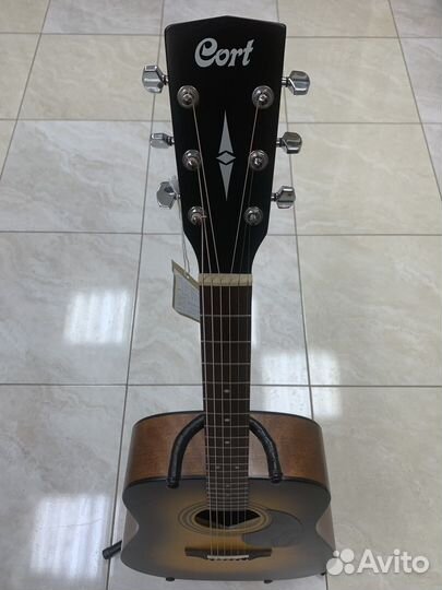 Акустическая гитара Cort