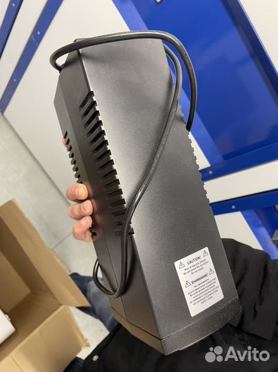 Источник бесперебойного питания Sven Pro 600