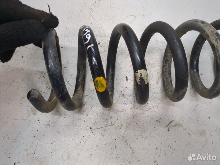 Пружина подвески Suzuki Grand Vitara, 2004