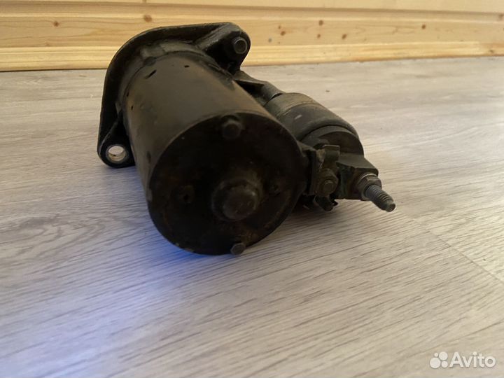 Продам стартер на бмв е90