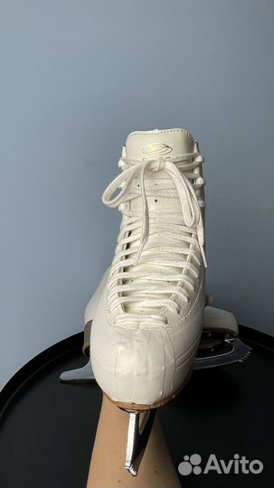 Фигурные коньки edea overture 255