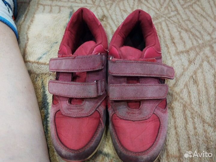 Кроссовки для девочки 34 размер бу