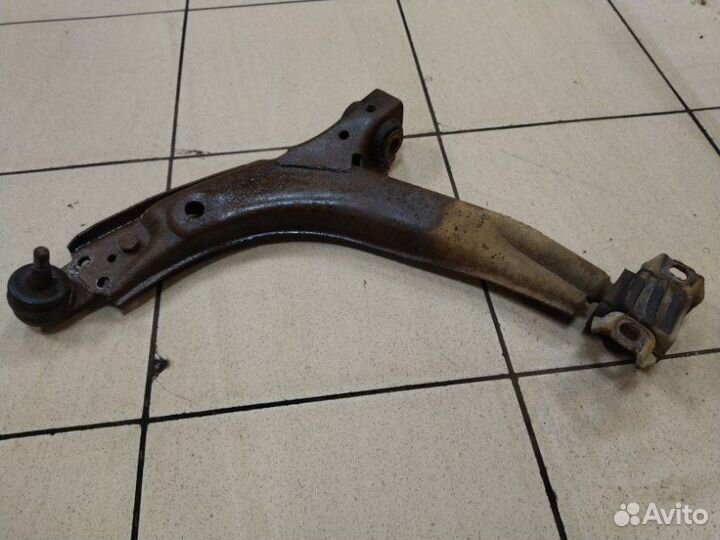 Рычаг подвески передний левый Заз Шанс 1.3 2011