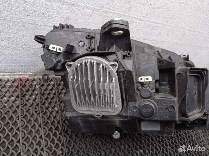 Фара левая Mercedes-Benz GLC