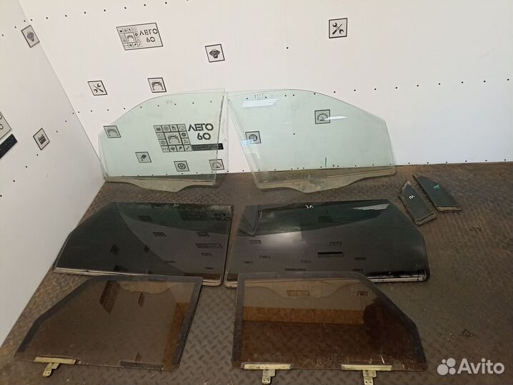 Стекло двери Mitsubishi Space Wagon 3