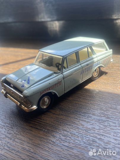Москвич 427 модель 1/43 СССР
