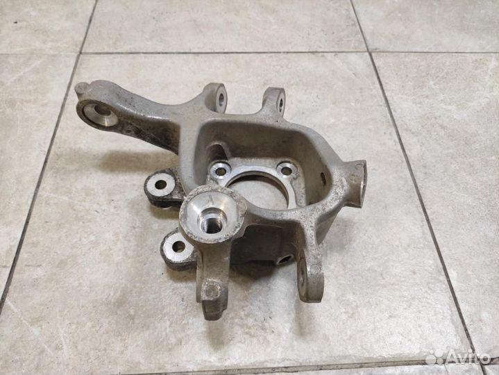 Кулак поворотный задний правый BMW 5-series F10