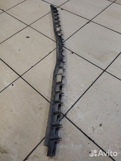 Усилитель бампера задний Volkswagen Passat B5+ AVF