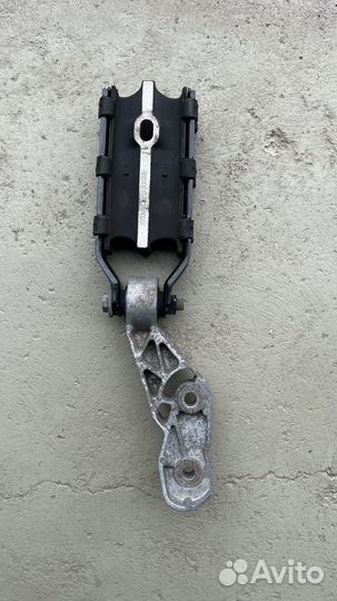 Реактивная тяга АКПП Вольво S80