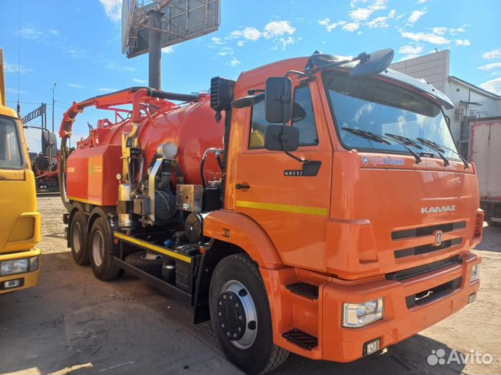 Водитель илососа