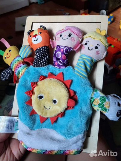Игрушка перчатка mothercare