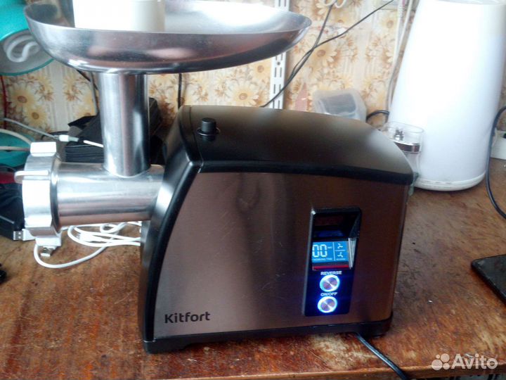Электромясорубка kitfort бу