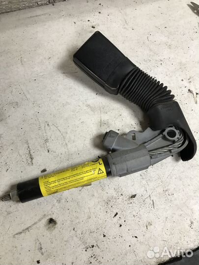 Замок ремня безопасности BMW X3 Е83