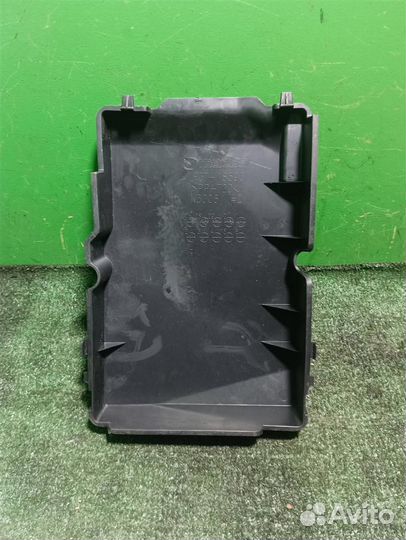 Крышка аккумулятора Mazda 3 (BL) 2013