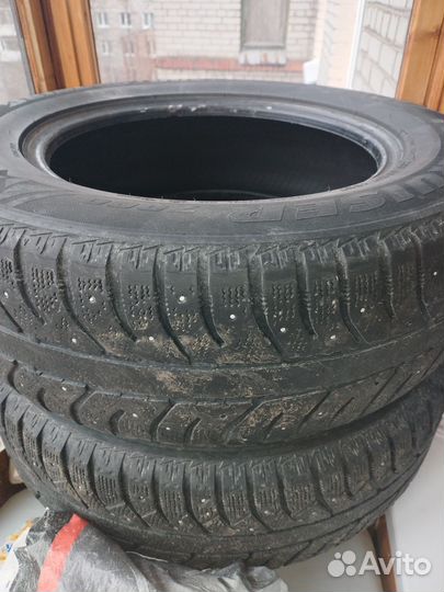 Bridgestone Ice Cruiser 7000 235/65 R17 108T