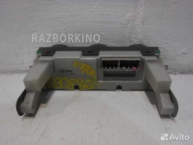 Блок управления печкой 27500EQ400