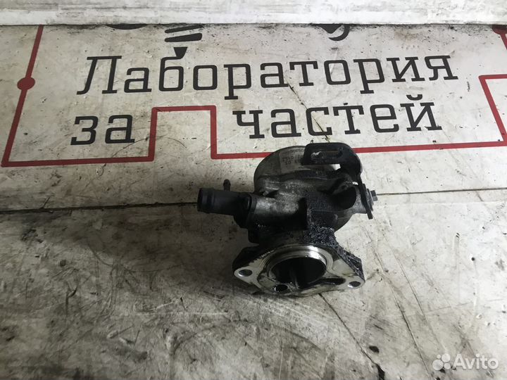 Насос вакуумный Nissan Qashqai I (2006—2010)