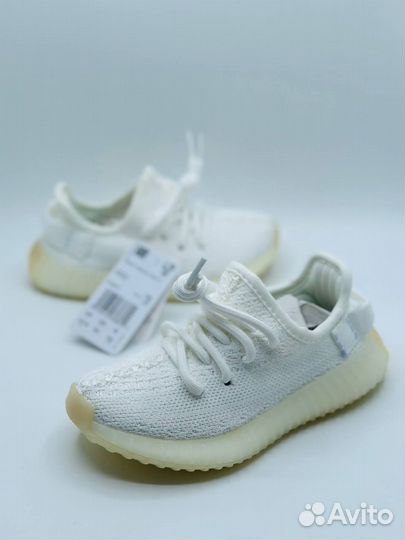 Adidas yeezy boost 350 детские белые разм. 32