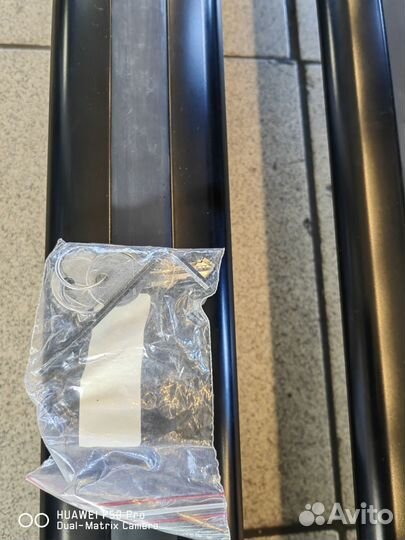 Поперечины на рейлинги Land rover Discoveri