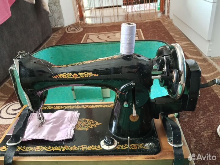 Швейная машинка ручная СССР