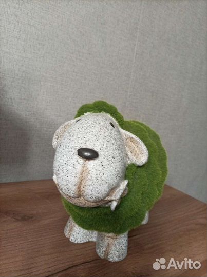 Садовая фигурка барашек