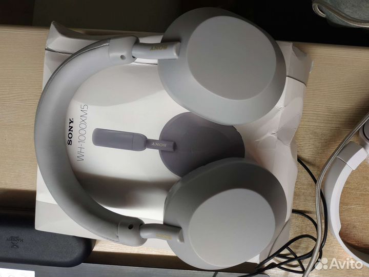 Беспроводные наушники Sony