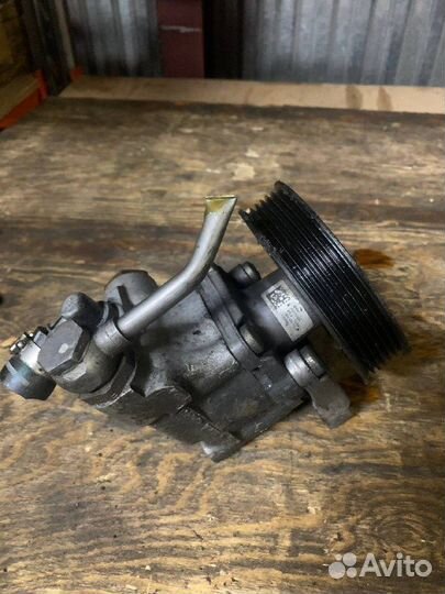 Насос гидроусилителя гур BMW E46 M52B25