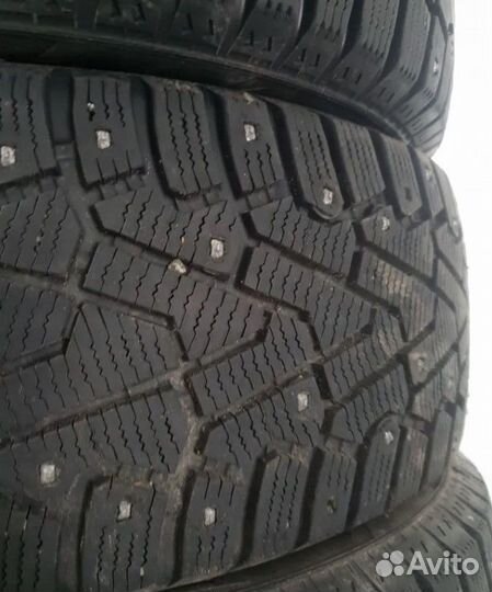 Pirelli Ice Zero 215/60 R17