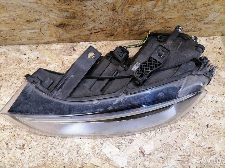 Фара левая ксенон Audi Q3 8U