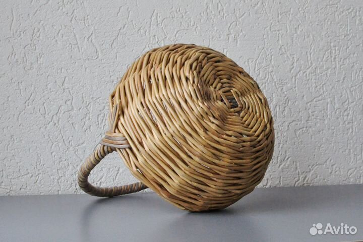 Корзинка плетеная