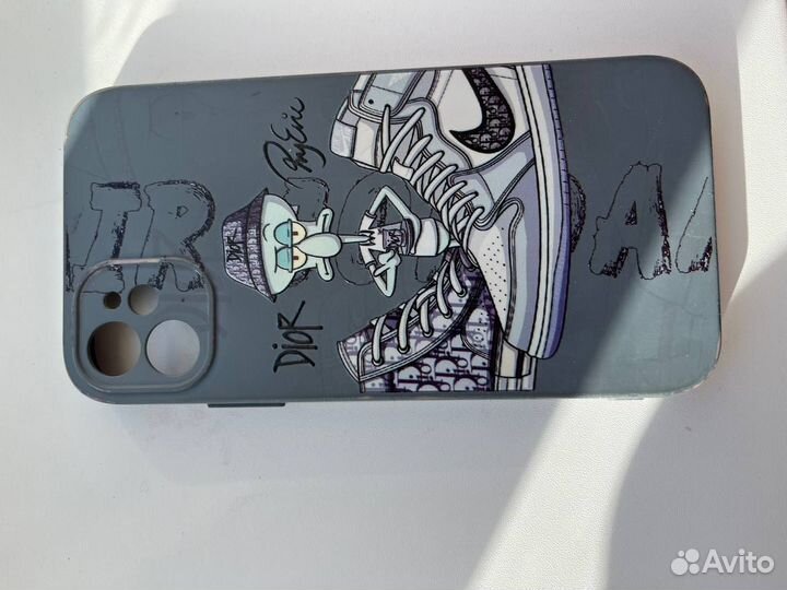 Чехол на iPhone 11