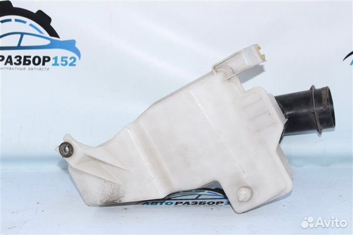 Резонатор воздушного фильтра Nissan Maxima A33