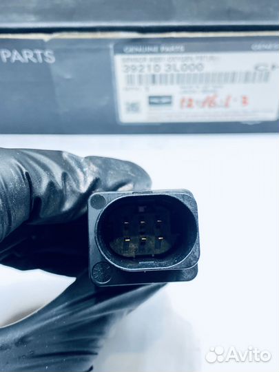 Б/У Кислородный датчик Genesis 392103L000