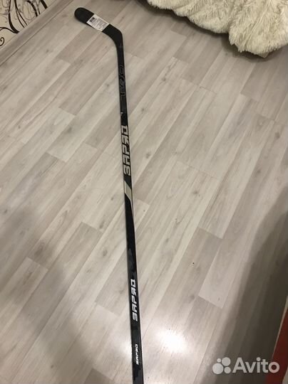 Клюшка хоккейная