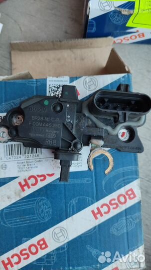 Реле регулятор генератора Volvo fh