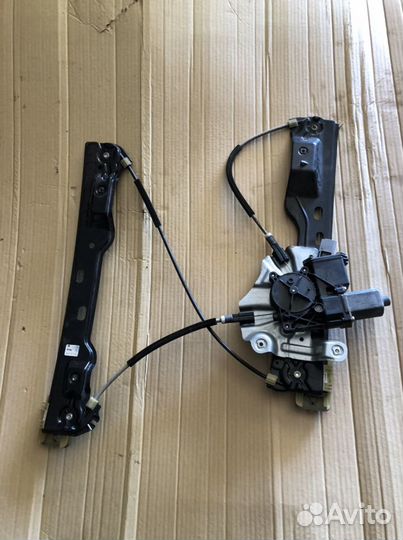 Стеклоподъёмник передний правый, левы Opel Astra J