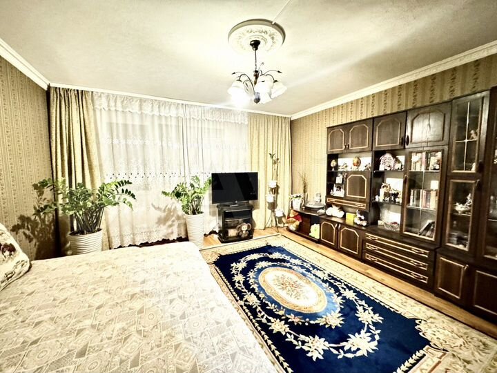 2-к. квартира, 77 м², 2/5 эт.