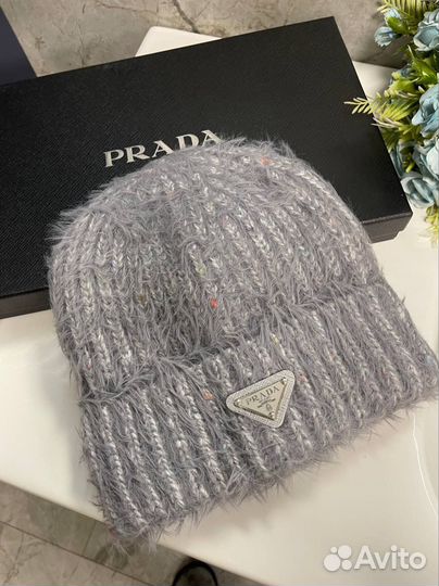 Шапка Prada В наличии