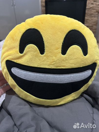 Подушка игрушка смайл
