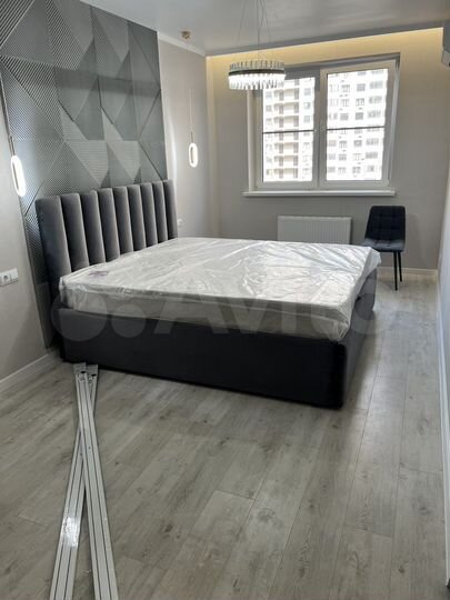 2-к. квартира, 60 м², 6/18 эт.