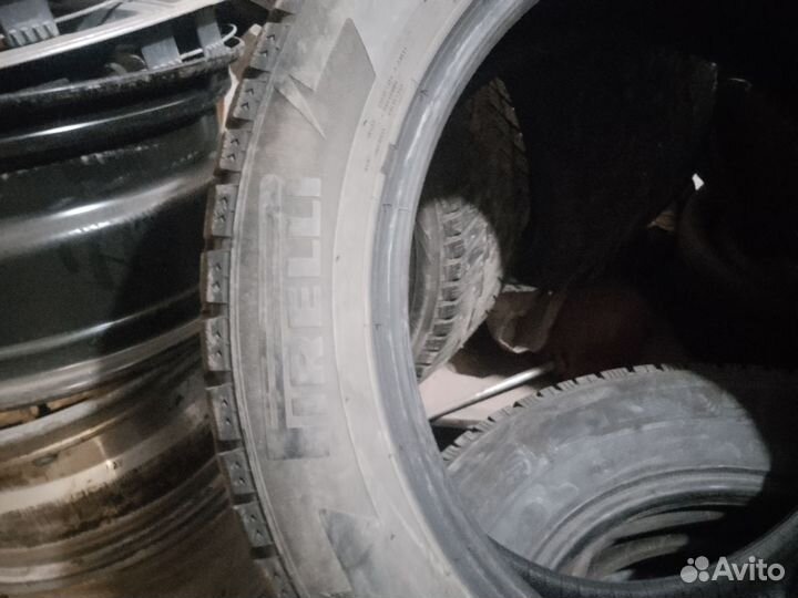 Nokian Tyres Hakkapeliitta 1 225/55 R18