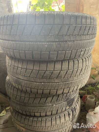 Bridgestone Blizzak VRX 205/55 R16