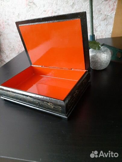 Шкатулка для украшений