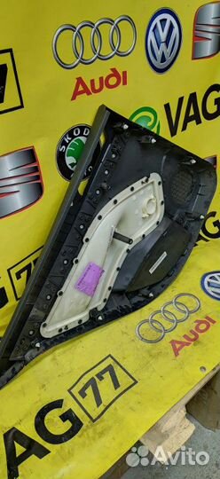 Обшивка двери задняя правая Skoda Octavia 1Z3 1.6