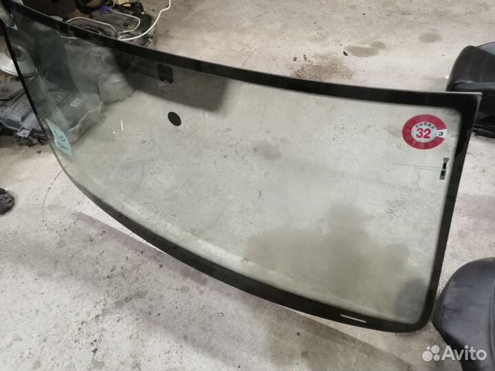 Стекло лобовое Volkswagen Passat B6 (2005-2010)