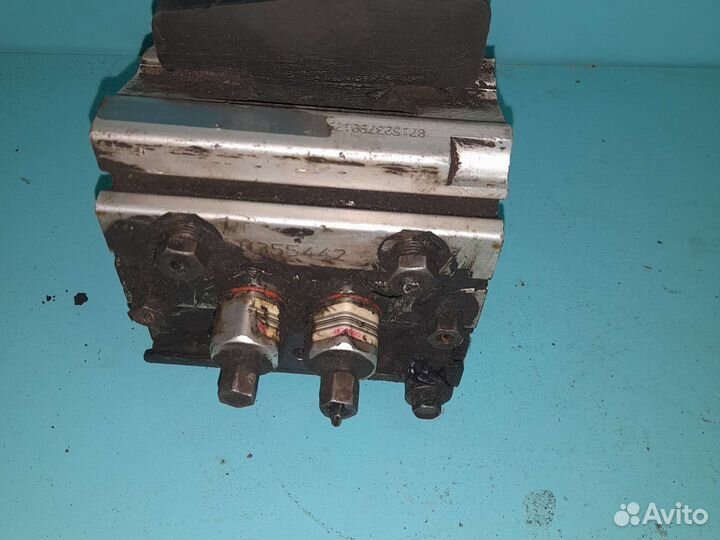 Блок abs chrysler cirrus 2.5 6g73