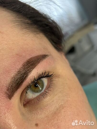 Коррекция и окрашивание бровей